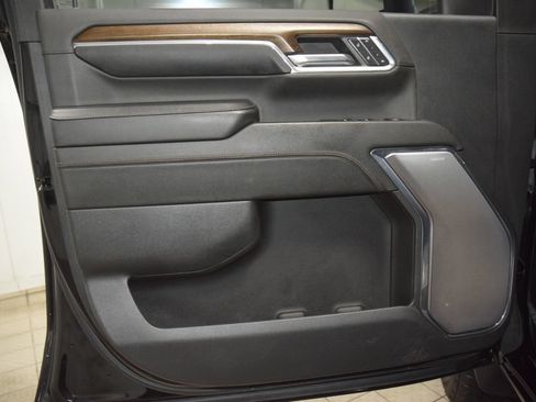Used 2024 Chevrolet Silverado 2500 High Country w/ High Country Premium Package AWD/4WD image 52