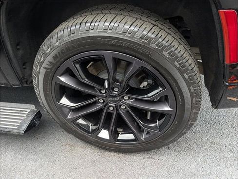 Used 2023 Jeep Grand Wagoneer Series II image 4