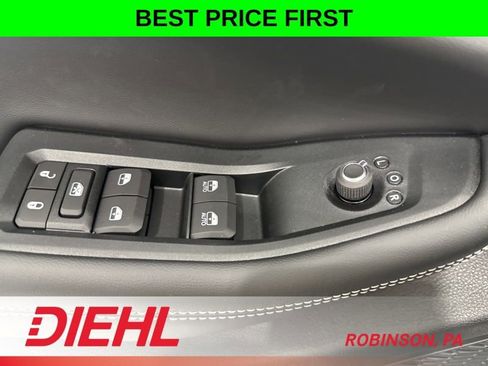 New 2026 Jeep Grand Cherokee Altitude AWD/4WD image 22