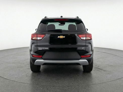 Used 2025 Chevrolet TrailBlazer LT image 7