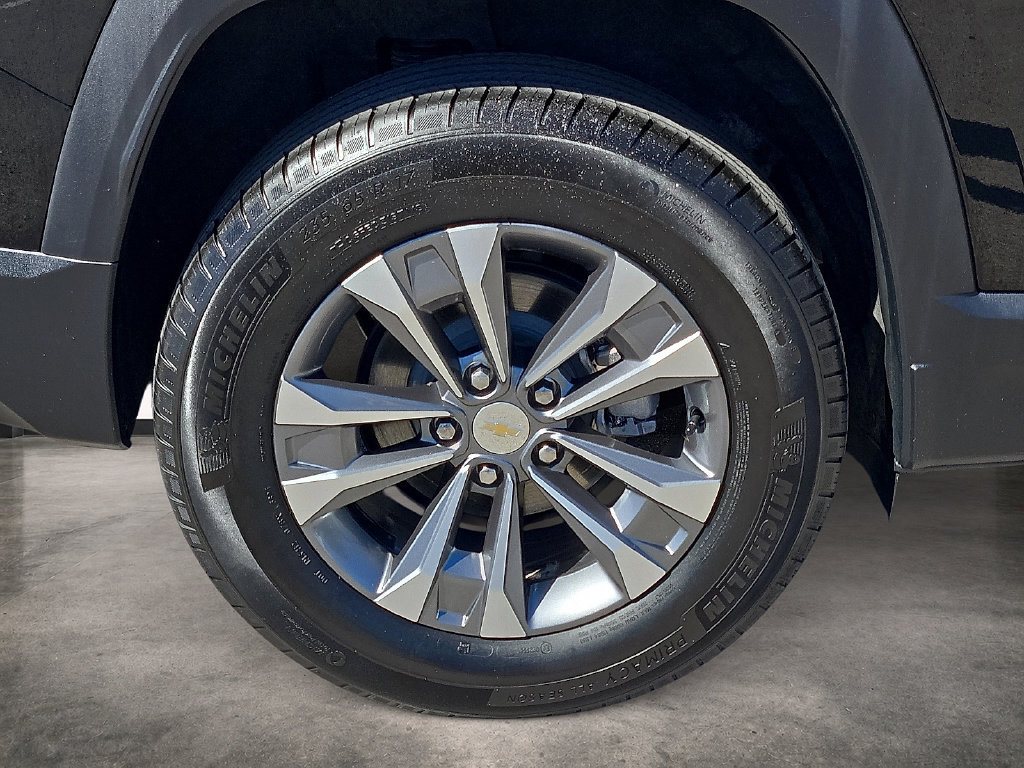 Used 2025 Chevrolet Equinox LT w/ Convenience Package II AWD/4WD image 7