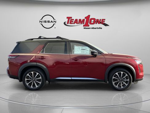 New 2026 Nissan Pathfinder Platinum FWD image 7
