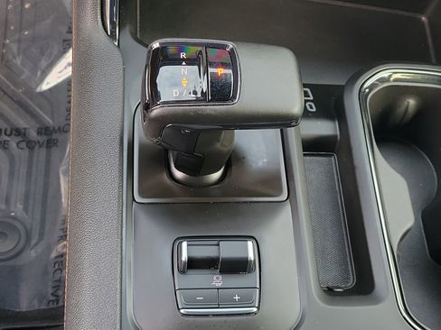 Used 2024 GMC Sierra 1500 AT4 w/ Technology Package image 24