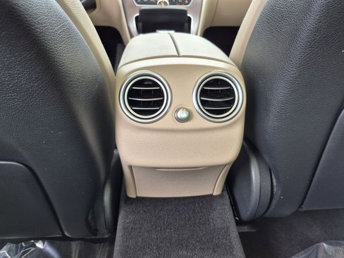 Used 2020 Mercedes-Benz C 300 4MATIC Sedan image 19