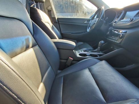Used 2016 Hyundai Tucson Limited w/ Option Group 03 image 4