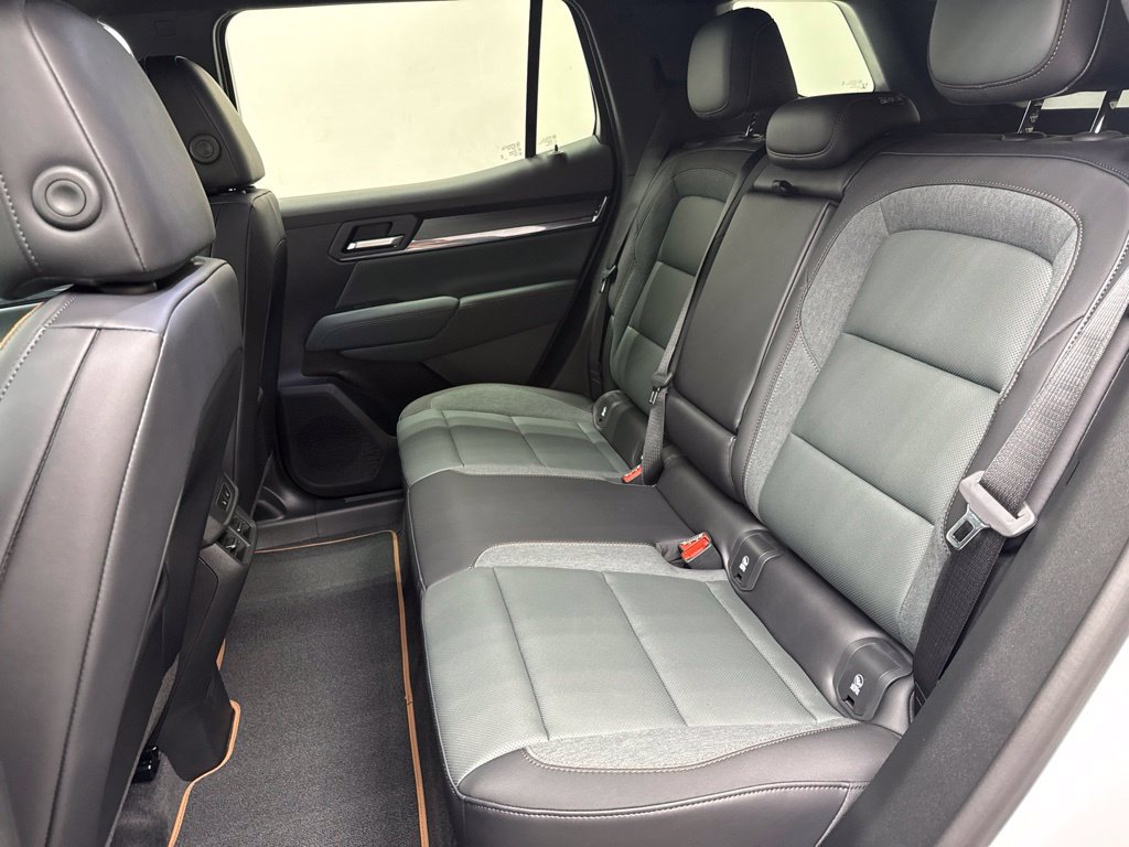 New 2027 GMC Terrain AT4 w/ Convenience Package III AWD/4WD image 5