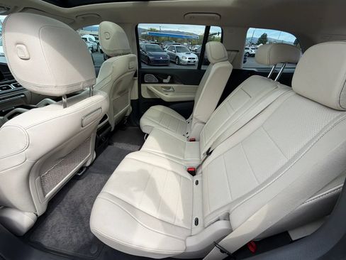 Used 2020 Mercedes-Benz GLS 450 4MATIC image 18