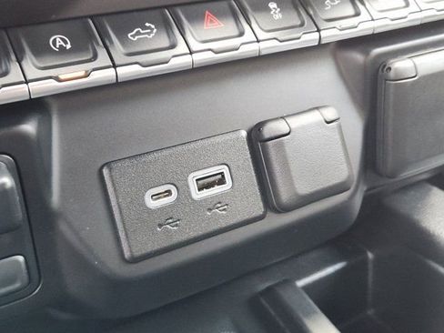 Used 2020 Chevrolet Silverado 1500 LTZ w/ LTZ Texas Edition image 22