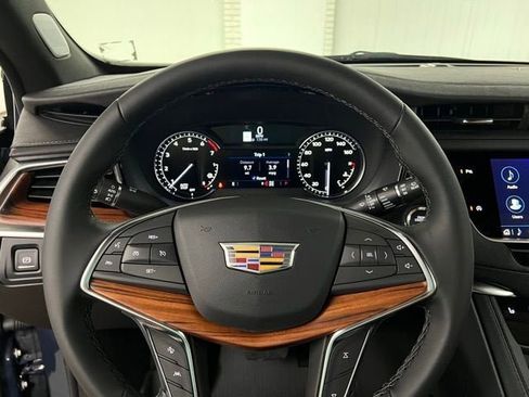 New 2025 Cadillac XT5 Premium Luxury w/ LPO, Floor Liner Package image 15