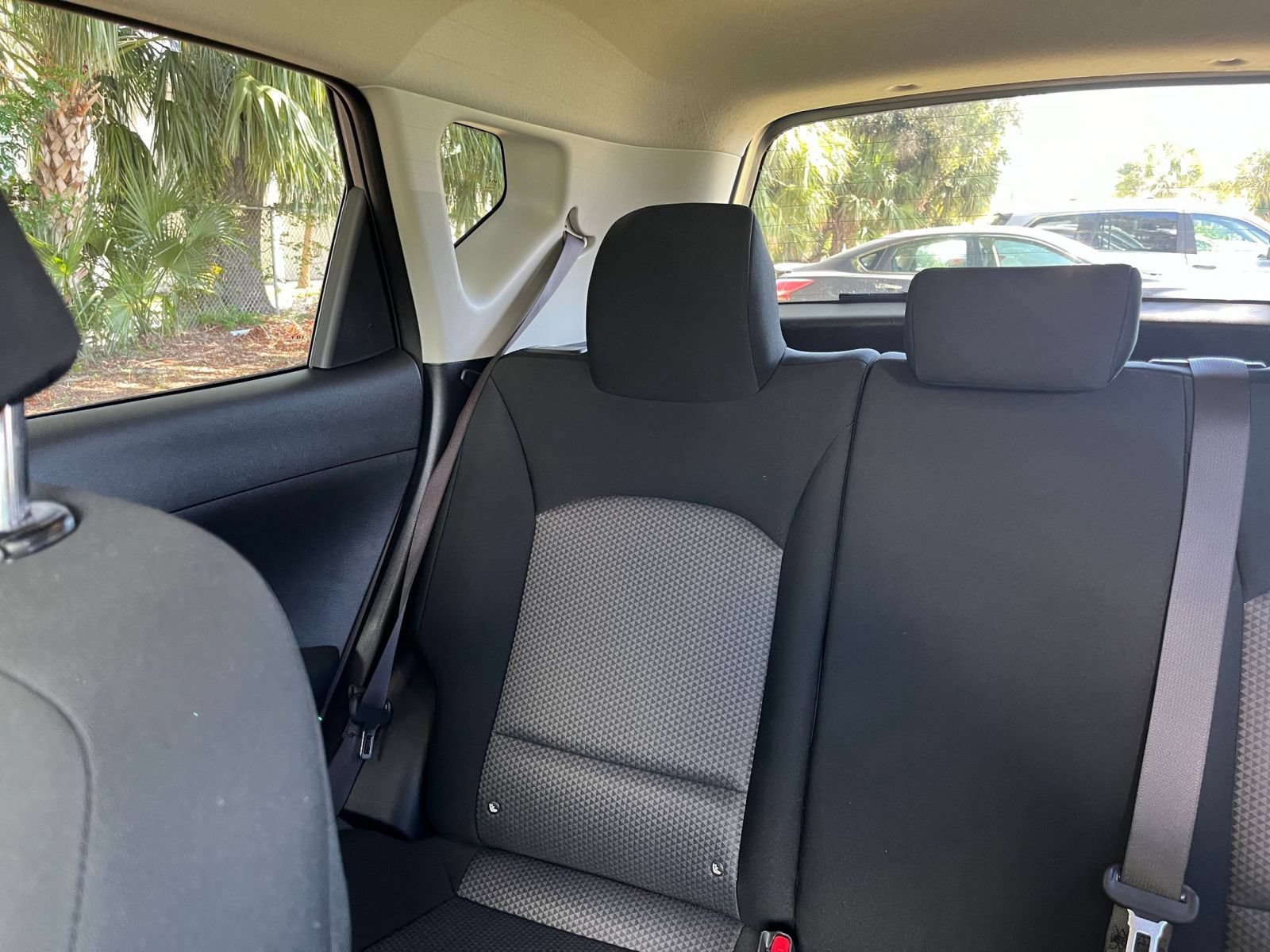 Used 2025 Kia Soul LX w/ LX Technology Package FWD image 36