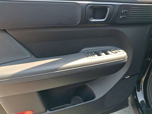 Used 2025 Hyundai Santa Fe Calligraphy AWD/4WD image 12