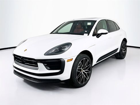 New 2026 Porsche Macan Base image 1