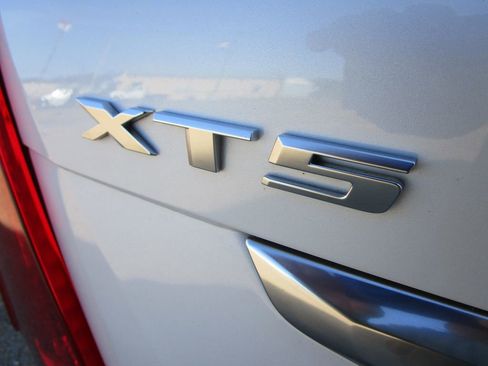 Used 2019 Cadillac XT5 Luxury image 10