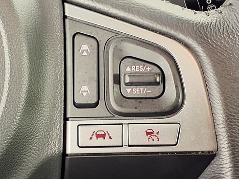 Used 2017 Subaru Outback 3.6R Limited image 20