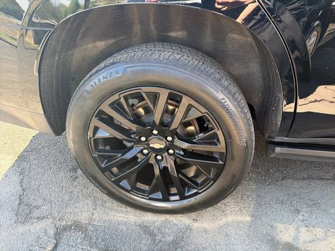 Used 2023 Chevrolet Tahoe Premier w/ Max Trailering Package image 5