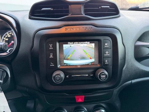 Used 2016 Jeep Renegade Latitude image 28