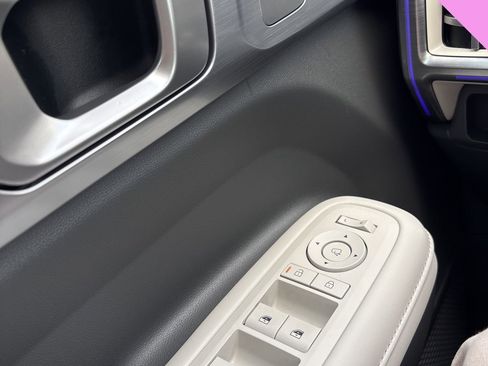 Used 2026 Hyundai Santa Fe Calligraphy image 9