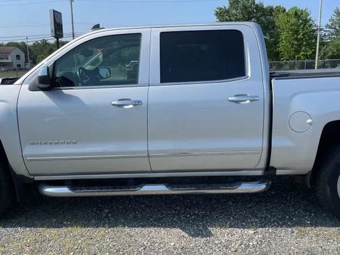 Used 2017 Chevrolet Silverado 1500 LTZ w/ Sport Package AWD/4WD image 3