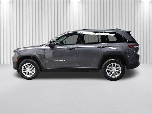 New 2026 Jeep Grand Cherokee Laredo X image 7