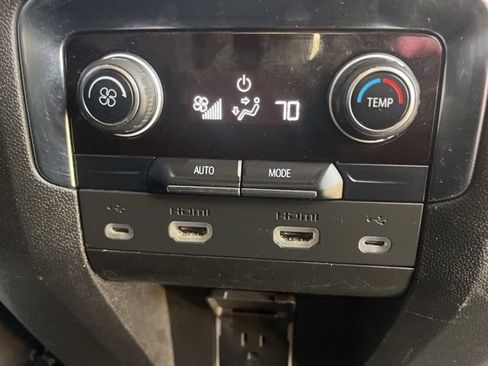 Used 2021 Chevrolet Tahoe Z71 w/ Rear Media and Nav Package image 25