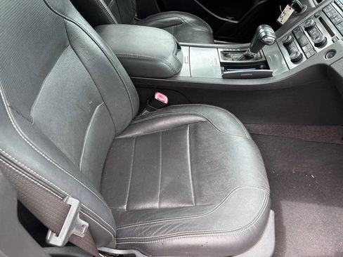 Used 2011 Ford Taurus Limited FWD image 8