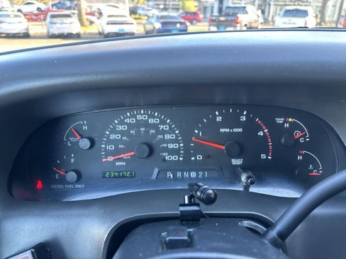 Used 2002 Ford F250 XL AWD/4WD image 17