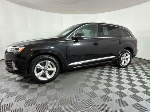 Certified 2023 Audi Q7 2.0T Premium w/ Convenience Package AWD/4WD image 19