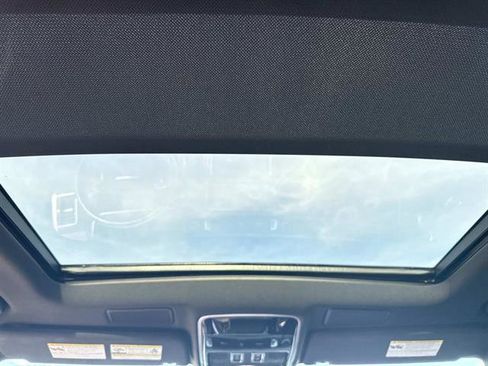 Used 2022 Land Rover Range Rover Sport HSE Silver Edition image 18