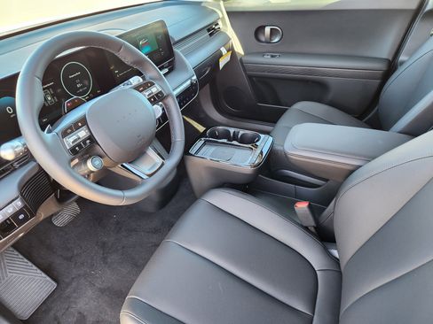 New 2026 Hyundai Ioniq 5 SEL image 8