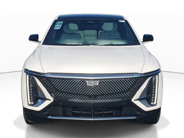 Certified 2024 Cadillac Lyriq Luxury AWD/4WD image 5