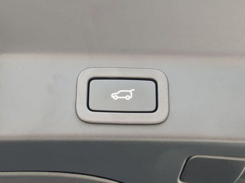 Used 2022 Jaguar F-PACE S AWD/4WD image 15