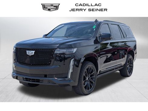 Used 2023 Cadillac Escalade Sport Platinum w/ LPO, ONYX Package AWD/4WD image 1