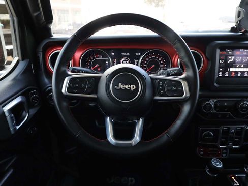 Used 2021 Jeep Wrangler Unlimited Rubicon w/ Safety Group AWD/4WD image 17