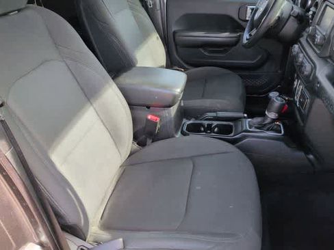 Used 2018 Jeep Wrangler Unlimited Sport S AWD/4WD image 21