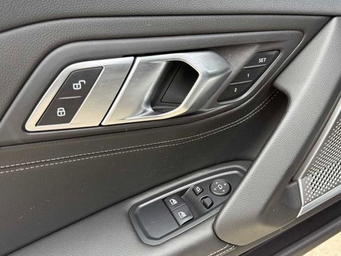 Used 2020 BMW Z4 M40i w/ Executive Package image 48