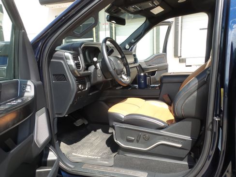 Used 2024 Ford F350 Platinum w/ FX4 Off-Road Package AWD/4WD image 65