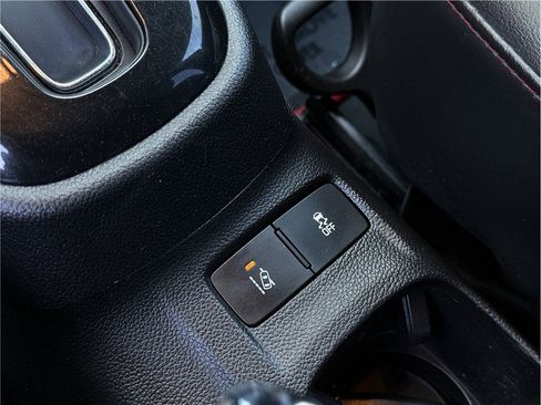 Used 2017 Chevrolet Sonic Premier w/ Driver Confidence Package FWD image 15