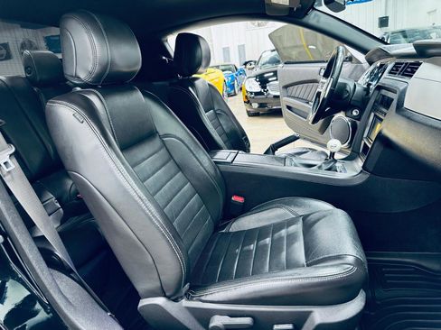 Used 2014 Ford Mustang GT Premium w/ Comfort Package image 15