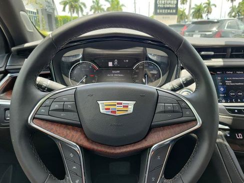 Certified 2023 Cadillac XT5 Premium Luxury FWD image 57