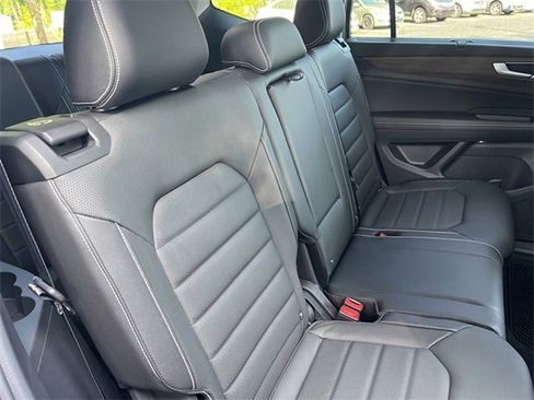 New 2025 Volkswagen Atlas SEL image 30