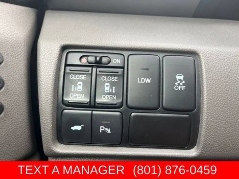 Used 2015 Honda Odyssey Touring Elite image 24