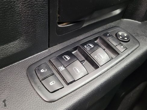 Used 2017 RAM 1500 Tradesman AWD/4WD image 27