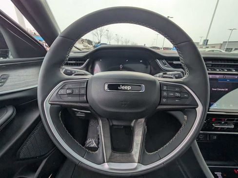 Used 2025 Jeep Grand Cherokee L Limited w/ Trailer Tow Package image 22