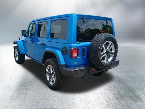 Used 2023 Jeep Wrangler Unlimited Sahara AWD/4WD image 3