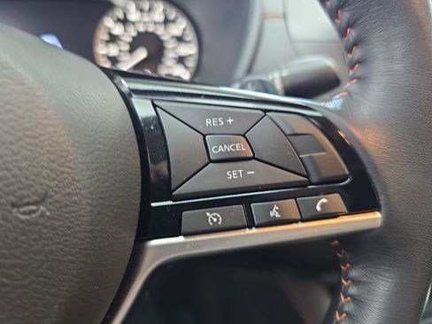 Certified 2021 Nissan Altima 2.5 SR w/ SR Premium Package image 17