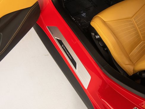 Used 2020 Chevrolet Corvette Stingray Premium Cpe w/ 3LT Preferred Equipment Group RWD image 20