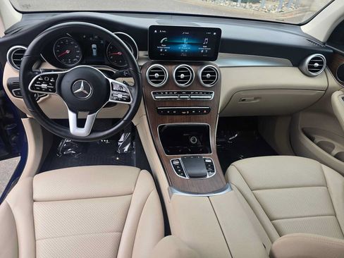 Used 2021 Mercedes-Benz GLC 300 4MATIC image 19