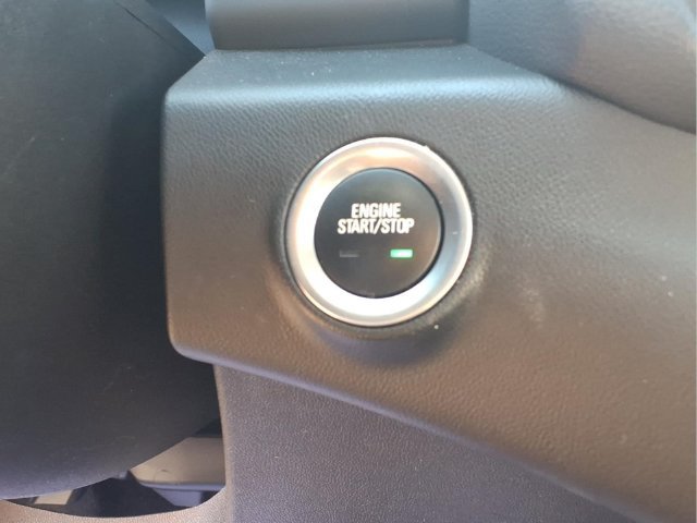 Used 2024 GMC Terrain SLT FWD image 9