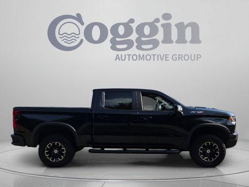 Used 2025 Chevrolet Silverado 1500 ZR2 w/ Technology Package AWD/4WD image 6