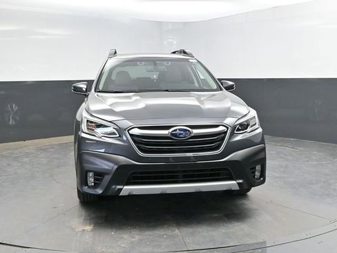Used 2020 Subaru Outback Limited w/ Popular Package #2 AWD/4WD image 2